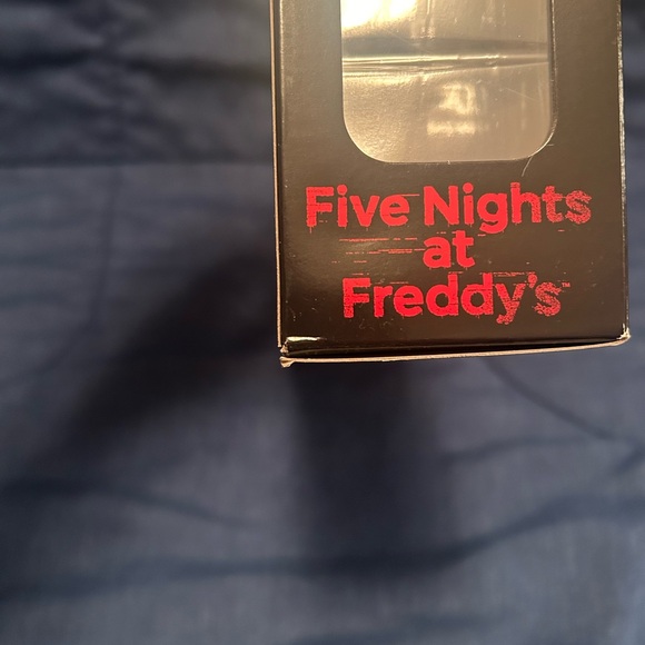 Five Nights At Freddy’s Endo Series Classic Bonnie & Withered Bonnie Jazwares - Picture 10 of 14